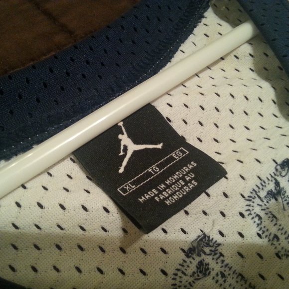 Vintage Jordan North Carolina jersey/stitched - Picture 3 of 8